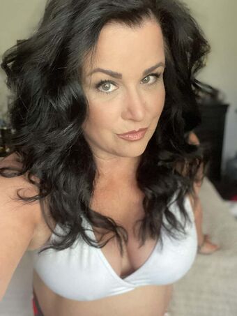 EV Parrish Çıplak Sızıntıları OnlyFans Fotoğraf 18
