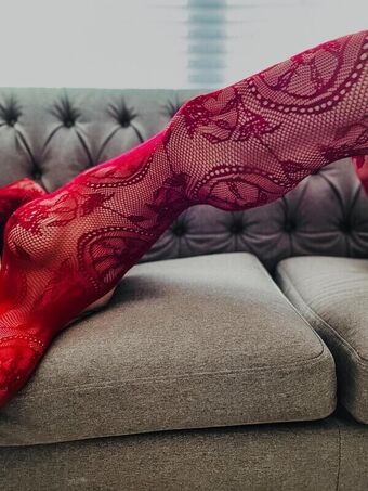 Faye Arlo