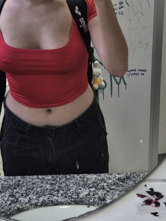 Fentanyl Çıplak Sızıntıları OnlyFans Fotoğraf 8