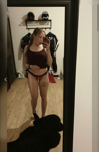 Feuerrose Çıplak Sızıntıları OnlyFans Fotoğraf 40