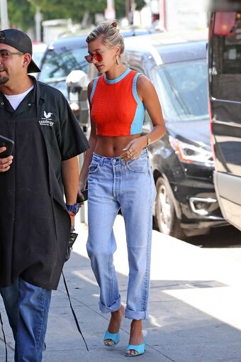 Hailey Bieber