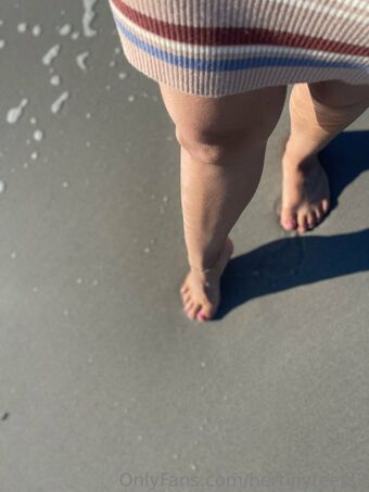hertinyfeets2 Çıplak Sızıntıları OnlyFans Fotoğraf 6