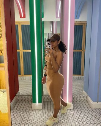 Isaury Calvo Çıplak Sızıntıları OnlyFans Fotoğraf 9