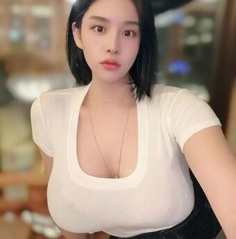 j____u9 Çıplak Sızıntıları OnlyFans Fotoğraf 13