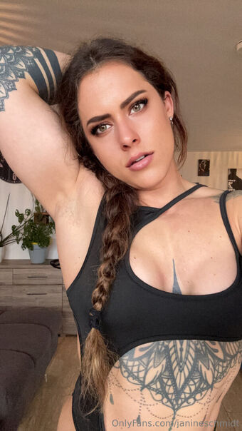 janineschmidt Çıplak Sızıntıları OnlyFans Fotoğraf 3