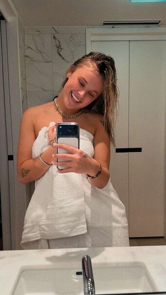 Jojo Siwa Çıplak Sızıntıları OnlyFans Fotoğraf 132