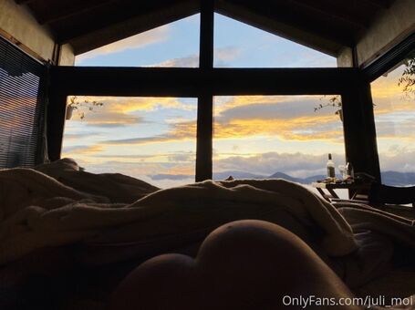 juli_moi Çıplak Sızıntıları OnlyFans Fotoğraf 3