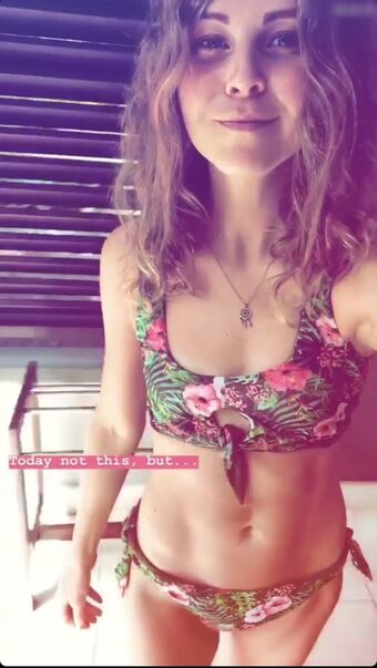 Julia Breuing Çıplak Sızıntıları OnlyFans Fotoğraf 4