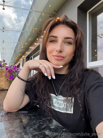 julia_pearl