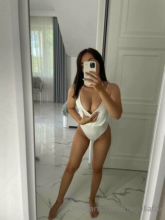 julia1foxx