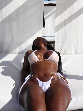 JulyBubbles Çıplak Sızıntıları OnlyFans Fotoğraf 55