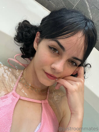 justroommates Çıplak Sızıntıları OnlyFans Fotoğraf 7