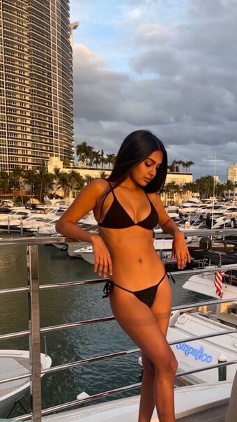 kelliexny