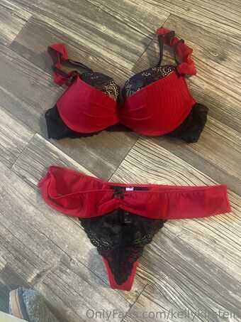 kellylilred Çıplak Sızıntıları OnlyFans Fotoğraf 18
