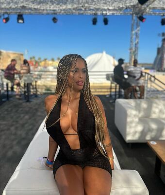 Kika Çıplak Sızıntıları OnlyFans Fotoğraf 11