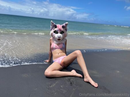 Kinkypinkkitty