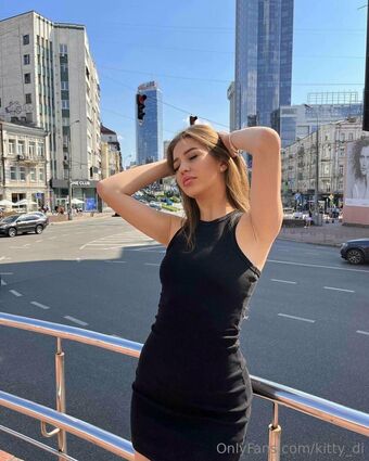 kitty_di