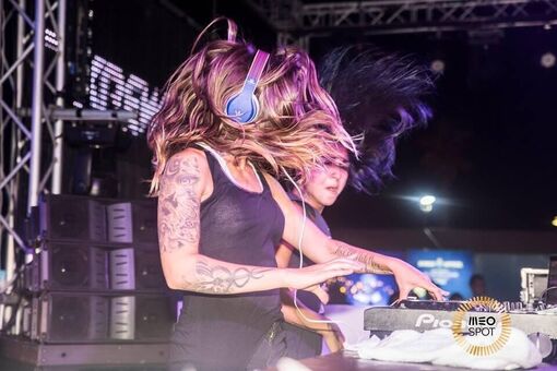 Krewella Çıplak Sızıntıları OnlyFans Fotoğraf 24