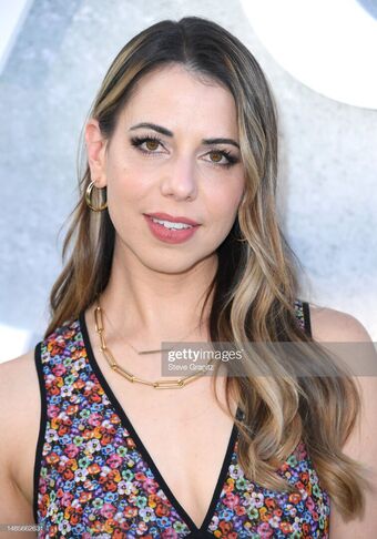 Laura Bailey
