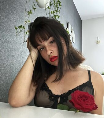 Laureen Çıplak Sızıntıları OnlyFans Fotoğraf 1