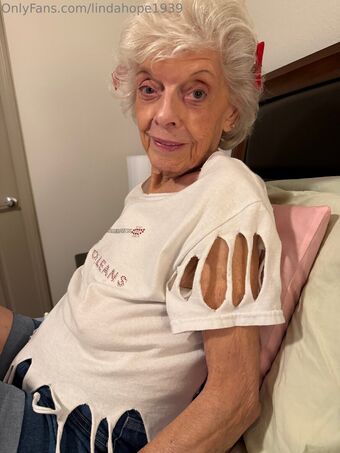 lindahope1939 Çıplak Sızıntıları OnlyFans Fotoğraf 78
