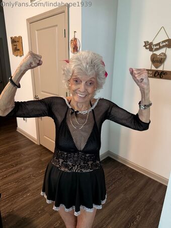 lindahope1939 Çıplak Sızıntıları OnlyFans Fotoğraf 84