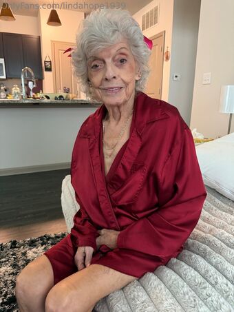 lindahope1939 Çıplak Sızıntıları OnlyFans Fotoğraf 87