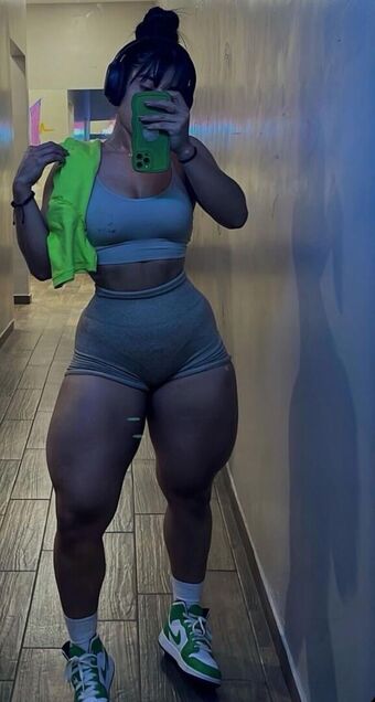 Linnnna Linnnna Çıplak Sızıntıları OnlyFans Fotoğraf 3