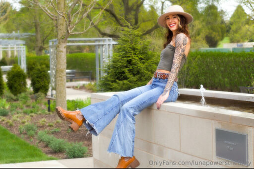 lunapowersthefairy