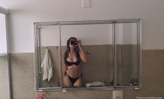 Lyabhering Çıplak Sızıntıları OnlyFans Fotoğraf 2