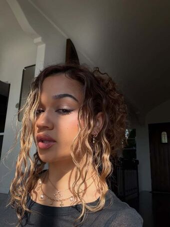 Madison Bailey Çıplak Sızıntıları OnlyFans Fotoğraf 226