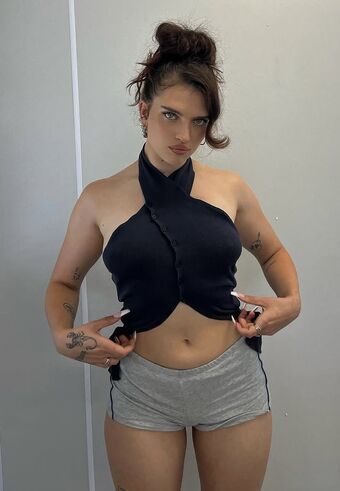 Mae Muller