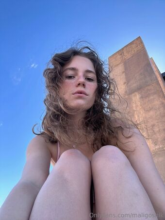 Maligoshi Çıplak Sızıntıları OnlyFans Fotoğraf 1