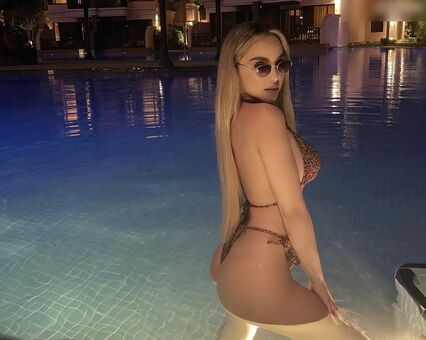 Maya berovic Çıplak Sızıntıları OnlyFans Fotoğraf 7