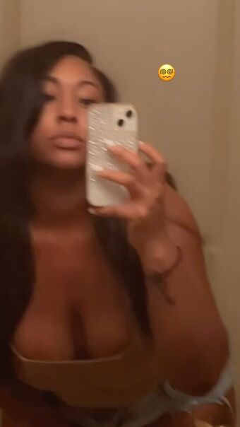 Milagrogramz Çıplak Sızıntıları OnlyFans Fotoğraf 6