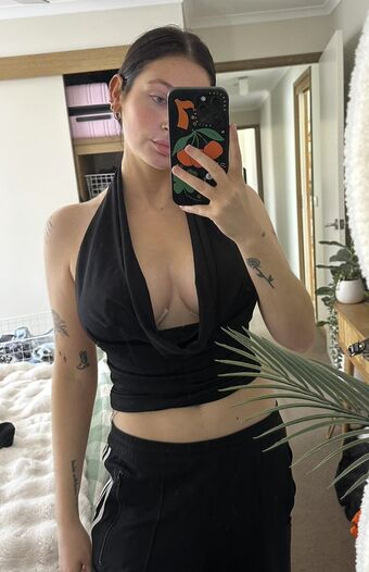 Milli Long Çıplak Sızıntıları OnlyFans Fotoğraf 2