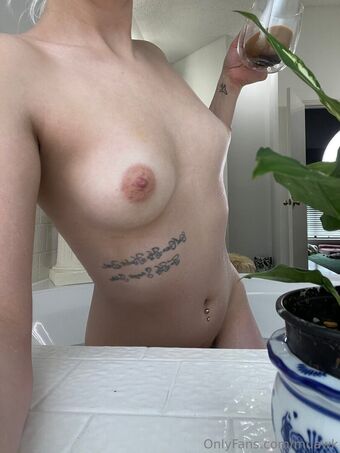 Muawk Çıplak Sızıntıları OnlyFans Fotoğraf 2