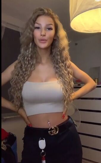 nelldelli Çıplak Sızıntıları OnlyFans Fotoğraf 13