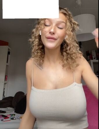 nelldelli Çıplak Sızıntıları OnlyFans Fotoğraf 17