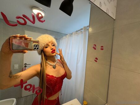 nikkitaslayer Çıplak Sızıntıları OnlyFans Fotoğraf 24