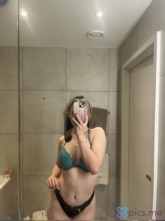 Nomiteee Çıplak Sızıntıları OnlyFans Fotoğraf 2
