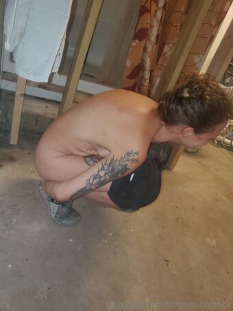 offgridluvshack Çıplak Sızıntıları OnlyFans Fotoğraf 11