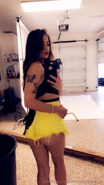 officialsofiereyez Çıplak Sızıntıları OnlyFans Fotoğraf 1