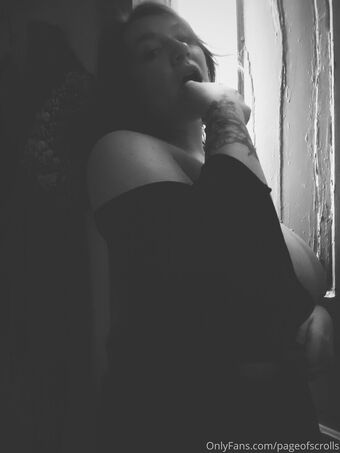 pageofscrolls Çıplak Sızıntıları OnlyFans Fotoğraf 52
