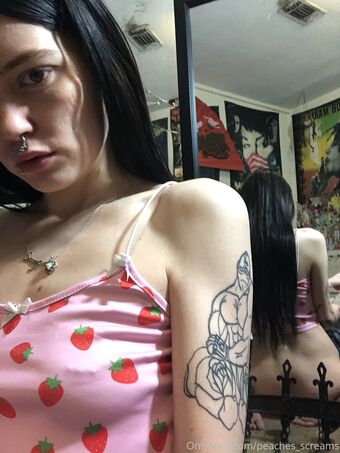 peacheyscreams