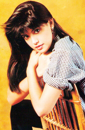 Phoebe Cates