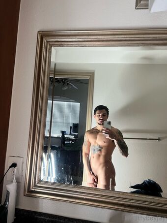 pr33ttyboyjay