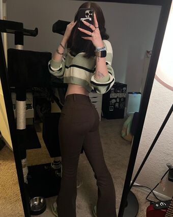 Queen_etimy