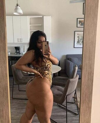 queenreda Çıplak Sızıntıları OnlyFans Fotoğraf 2
