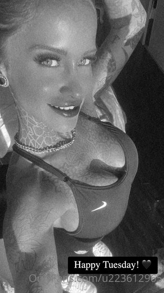 R33 Çıplak Sızıntıları OnlyFans Fotoğraf 3